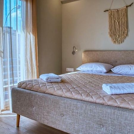 Keramikos Comfortable Apartment #1 Atene Esterno foto
